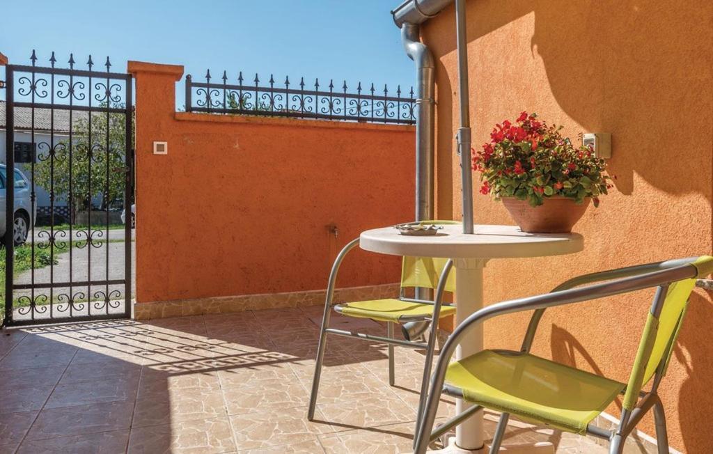 Maria Villa Pula Exterior photo